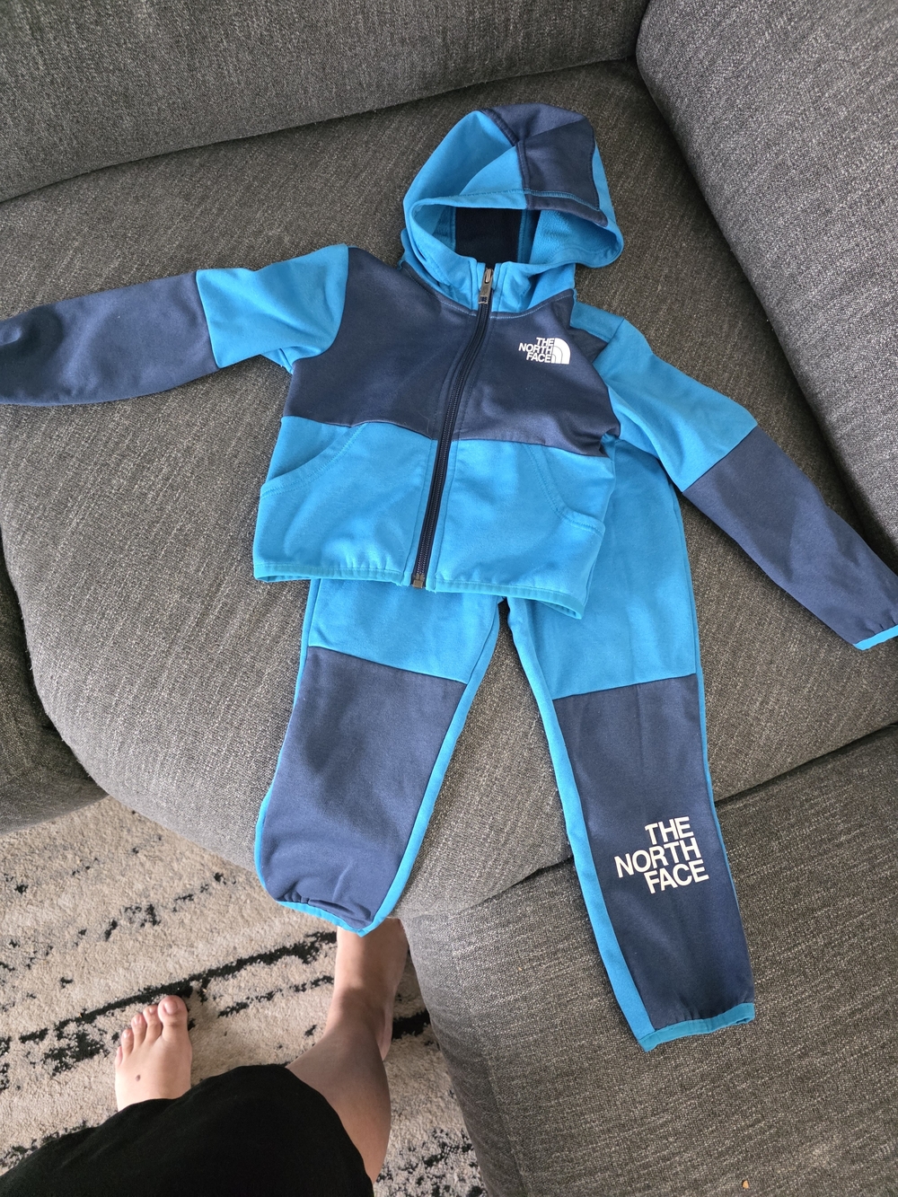 The North Face Kids Blue Teal Colorblock Hoodie & Joggers